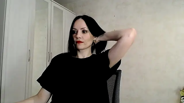 Devil Goddess online show from 12.30.24
