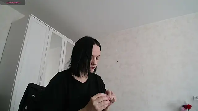 Snapshot of Devil_Goddess chatting on 09.27.25 Devil Goddess online show from 09.27.25