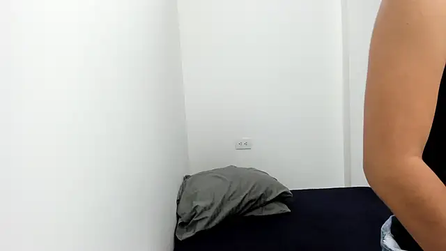 monse 02 online show from 10.23.25