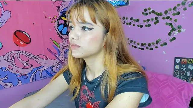 Snapshot of kittyzenn chatting on 12.03.24 kittyzenn online show from 12.03.24
