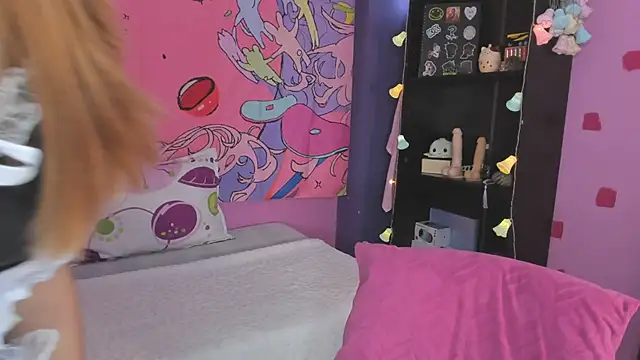 Snapshot of kittyzenn chatting on 12.12.24 kittyzenn online show from 12.12.24