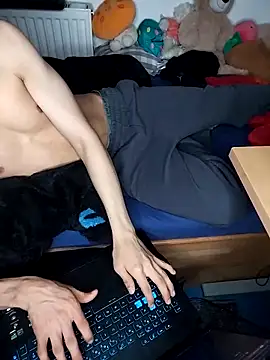 Dennis 2024 online show from 10.28.25