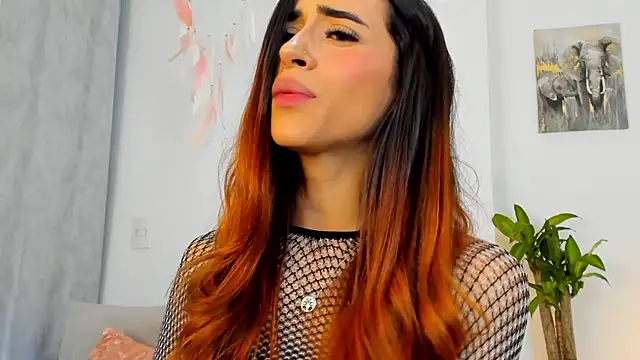 StormiRusso online show from 01.13.25