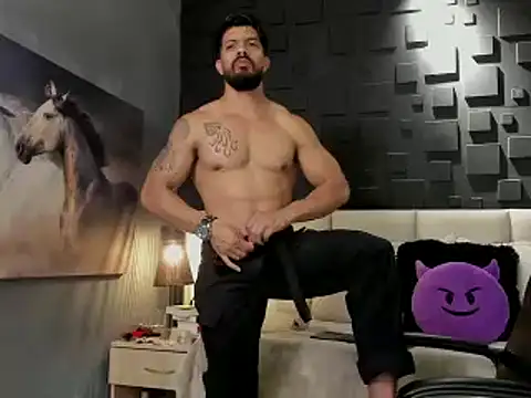 Snapshot of DannSaenz chatting on 02.06.25 DannSaenz online show from 02.06.25