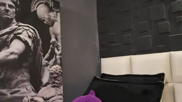 Snapshot of DannSaenz chatting on 02.22.25 DannSaenz online show from 02.22.25