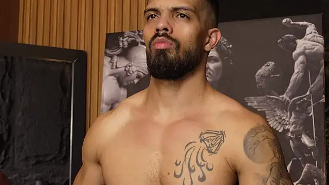 Snapshot of DannSaenz chatting on 09.13.25 DannSaenz online show from 09.13.25