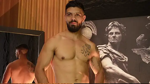 Snapshot of DannSaenz chatting on 09.15.25 DannSaenz online show from 09.15.25