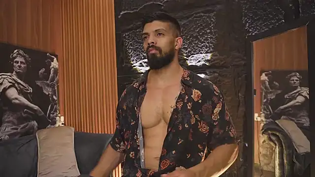 Snapshot of DannSaenz chatting on 10.10.25 DannSaenz online show from 10.10.25