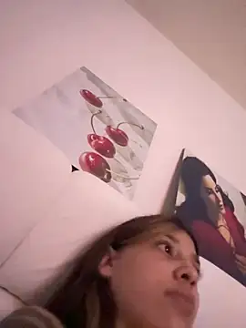 DanielaSaenz0 online show from 12.20.25