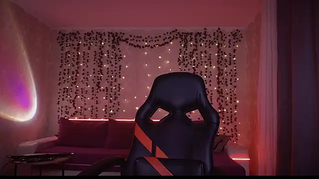 AllisonBlack  online show from 10.23.25