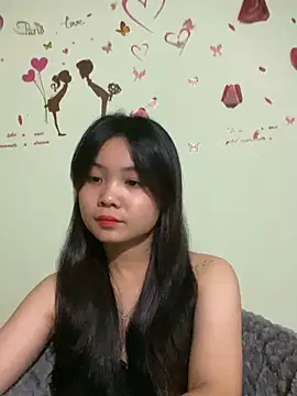 Snapshot of Maeve2k5 chatting on 12.03.24 Maeve2k5 online show from 12.03.24