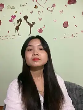 Snapshot of Maeve2k5 chatting on 12.06.24 Maeve2k5 online show from 12.06.24