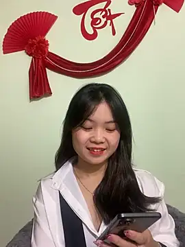 Snapshot of Maeve2k5 chatting on 01.13.25 Maeve2k5 online show from 01.13.25