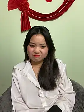 Snapshot of Maeve2k5 chatting on 01.18.25 Maeve2k5 online show from 01.18.25