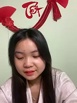 Snapshot of Maeve2k5 chatting on 02.03.25 Maeve2k5 online show from 02.03.25