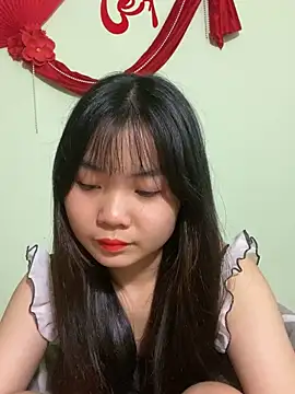 Snapshot of Maeve2k5 chatting on 02.19.25 Maeve2k5 online show from 02.19.25