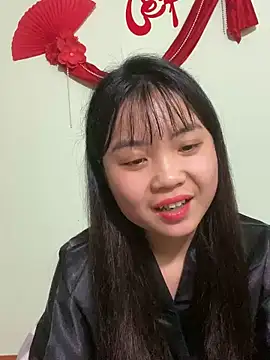 Snapshot of Maeve2k5 chatting on 03.02.25 Maeve2k5 online show from 03.02.25