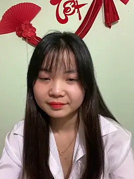 Snapshot of Maeve2k5 chatting on 03.11.25 Maeve2k5 online show from 03.11.25