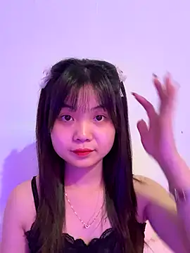 Snapshot of Maeve2k5 chatting on 09.13.25 Maeve2k5 online show from 09.13.25