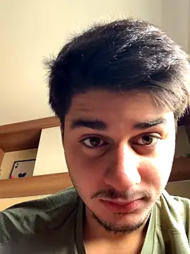 Snapshot of Eggsyapel chatting on 10.15.25 Eggsyapel online show from 10.15.25