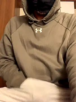 Snapshot of Eggsyapel chatting on 10.22.25 Eggsyapel online show from 10.22.25