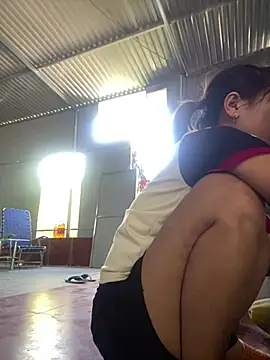 Snapshot of Linaannn chatting on 03.01.25 Linaannn online show from 03.01.25