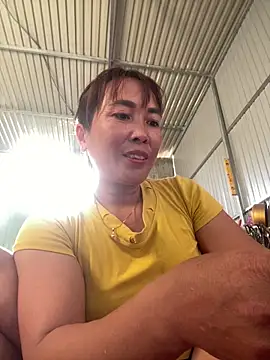 Snapshot of Linaannn chatting on 03.03.25 Linaannn online show from 03.03.25