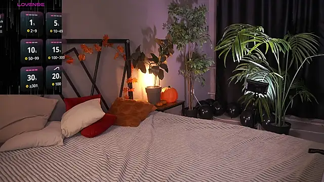 LindaThacker online show from 11.27.25