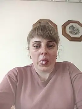 Snapshot of CoddessCrystal chatting on 05.16.26 CoddessCrystal online show from 05.16.26