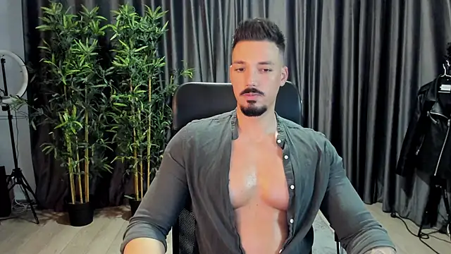 HaydenSpearss online show from 12.06.24