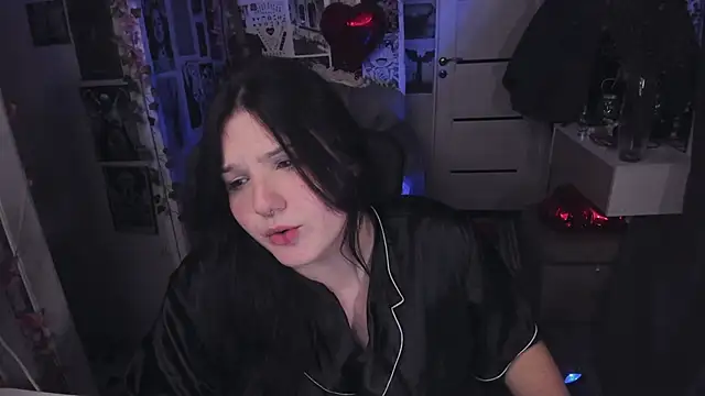 Diasporaaa online show from 10.17.25