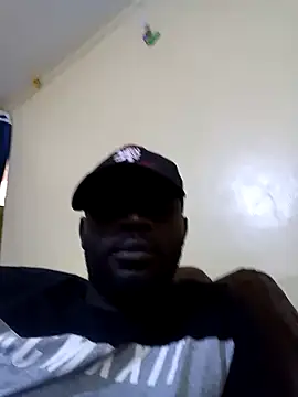 Snapshot of ClinDi chatting on 01.15.25 ClinDi online show from 01.15.25