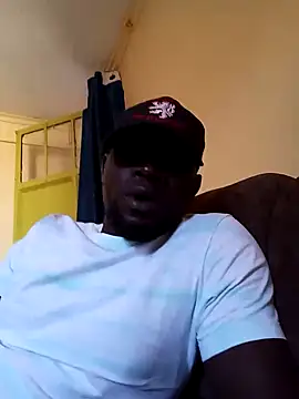 Snapshot of ClinDi chatting on 01.19.25 ClinDi online show from 01.19.25