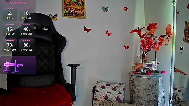 Snapshot of avatomas_02 chatting on 02.13.25 avatomas 02 online show from 02.13.25
