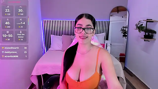 Hanah Greey online show from 06.24.26