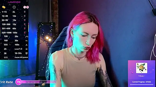 Snapshot of _HelenCarter chatting on 06.15.26 HelenCarter online show from 06.15.26