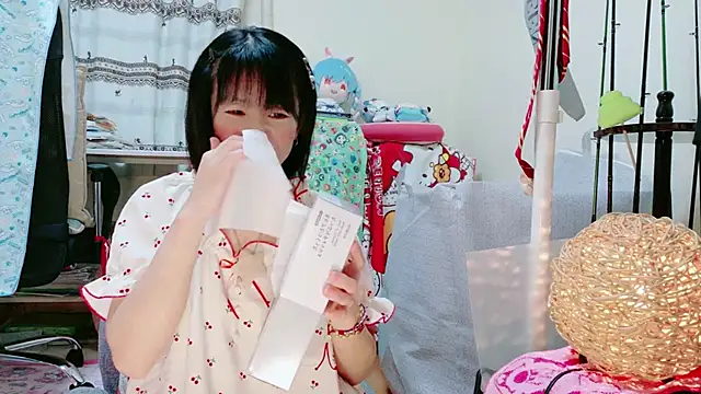 Snapshot of renapiyon8182 chatting on 03.18.25 renapiyon8182 online show from 03.18.25