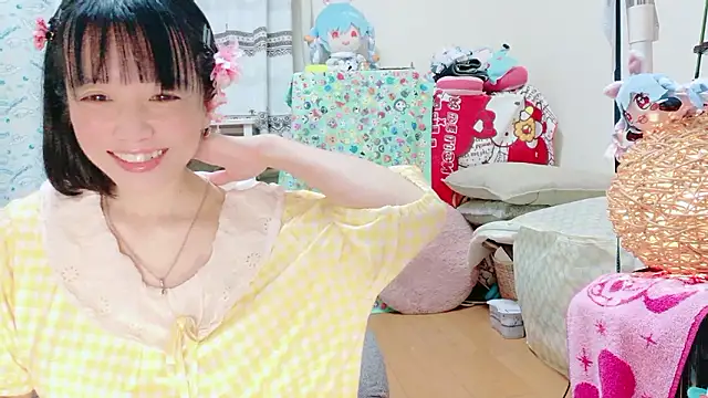 Snapshot of renapiyon8182 chatting on 09.26.25 renapiyon8182 online show from 09.26.25