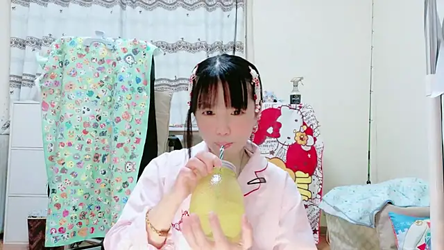 renapiyon8182 online show from 04.18.26