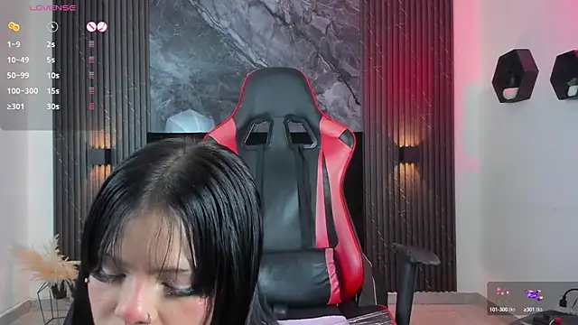 Sweet devill  online show from 03.04.25