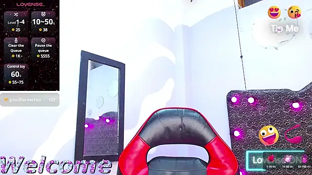 Snapshot of Lina10 chatting on 01.16.25 Lina10 online show from 01.16.25