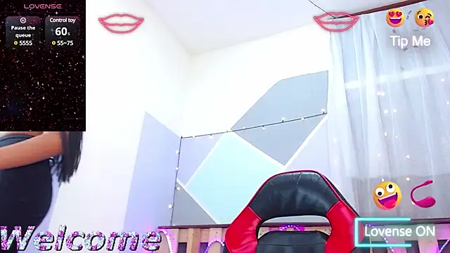 Snapshot of Lina10 chatting on 02.11.25 Lina10 online show from 02.11.25