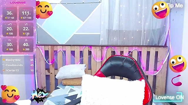 Snapshot of Lina10 chatting on 03.20.25 Lina10 online show from 03.20.25