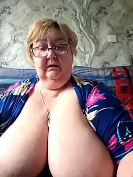 Awn290668 online show from 04.08.26