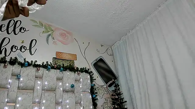 EMMA SWEETT1 online show from 12.18.24