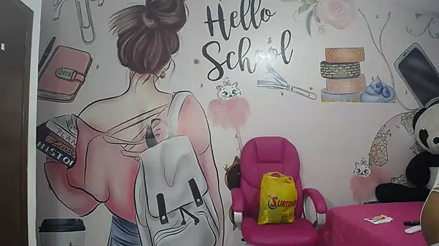 EMMA SWEETT1 online show from 09.24.25