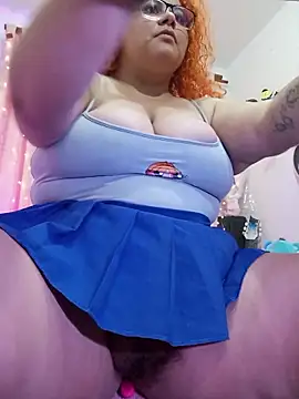 Snapshot of Alexa_orange chatting on 10.29.25 Alexa orange online show from 10.29.25