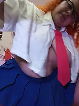 Snapshot of Alexa_orange chatting on 10.30.25 Alexa orange online show from 10.30.25