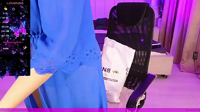 EVAshinyGIRL online show from 01.28.25