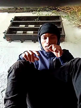 Snapshot of slimmydaddy69 chatting on 03.12.26 slimmydaddy69 online show from 03.12.26